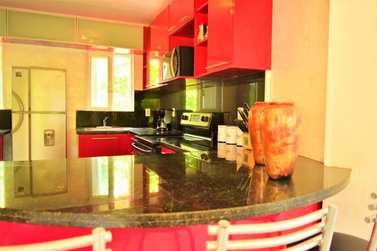 Happy Smile By The Dolphins Apartment Puerto Aventuras Exterior photo
